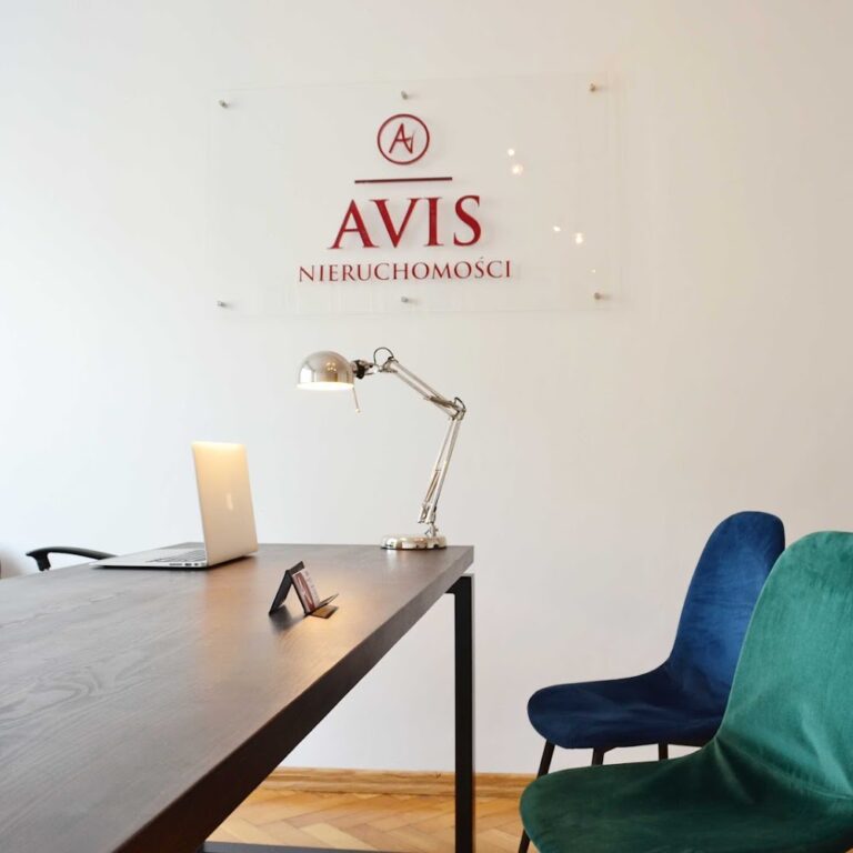 AVIS KANCELARIA NIERUCHOMOŚCI Danuta Noworyta
