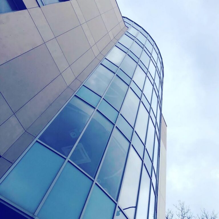 NEWHOME NIERUCHOMOŚCI Sp. z o.o.