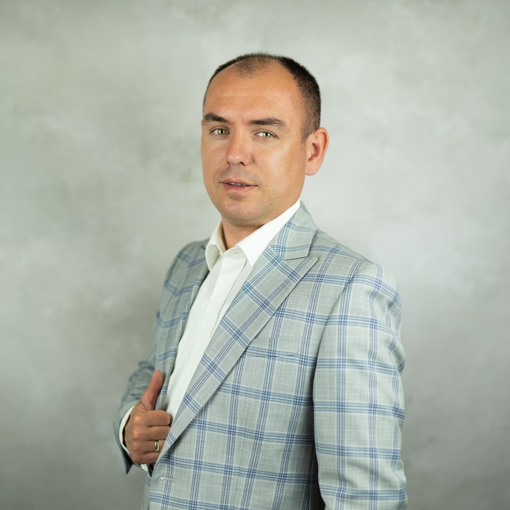 Sebastian Juszkiewicz - Agent Nieruchomości - Kłobuck, Częstochowa i okolice - pomoc przy sprzedaży i zakupie